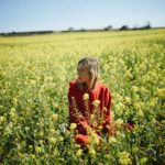 UK女性SSW、The Japanese House（ザ・ジャパニーズ・ハウス）がデビュー・アルバム『Good at Falling』を来年3月にリリース！新曲「Follow My Girl」の音源も公開！