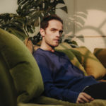 Jordan Rakei（ジョーダン・ラカイ）、最新アルバム『Origin』より「Mind’s Eye」のライブセッションビデオを公開！