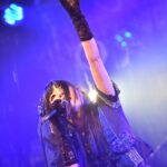 伊豆のご当地ヒーローのイズカイザーまで参上。FullMooN、延期になっていた8周年公演とねね生誕祭を、数年ぶりのワンマン公演として開催。