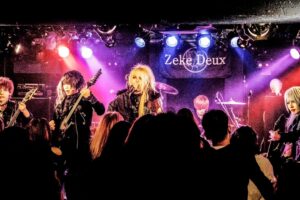 超満員の会場で、Zeke Deuxが1周年単独公演を開催。2023年1月に2nd Mini Album発売&無料ワンマンツアー決定！