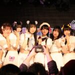涙を隠した笑顔が、興奮という思いで胸を掻きむしった、 コンビニ推進アイドル(仮)、第一部ラスト公演。