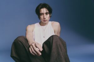 韓国を中心に活動してきた安達祐人が日本でのアーティスト本格再始動を発表！ 1st EP｢BLUE SPRING｣をリリース！多彩な才能と確かなカリスマ性で魅せる新たなステージ。