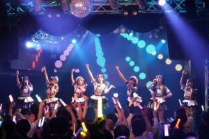 READY TO KISSが「東名阪無料ワンマンツアー」のファイナル公演で見せた、”未完成の危うい魅力”。