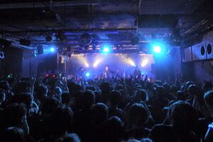「一番大切な貴方を忘れない」。KαinとD≒SIREが亡き盟友に届けた、ライブを通した思いの手紙。