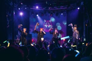 ダンス&ヴォーカルグループのSAWAGEが、バンドを従えてワンマン公演を開催。彼らが、ファンの心のfilmに焼き付けた、共に未来へ歩み続ける決意の景色。